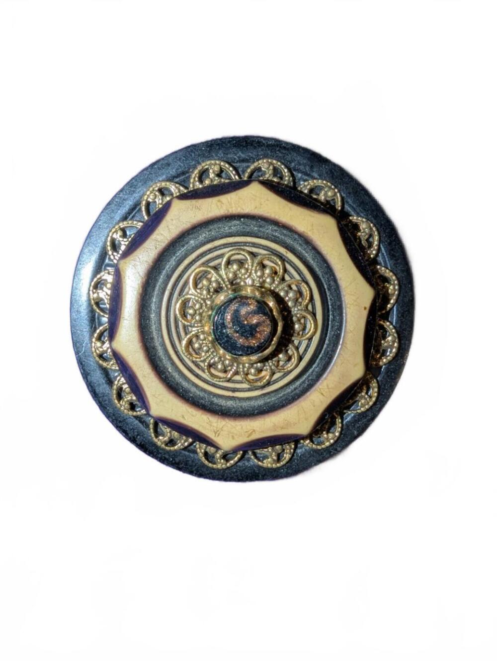 Vintage Ornate Round Gold Tone Brooch Pin